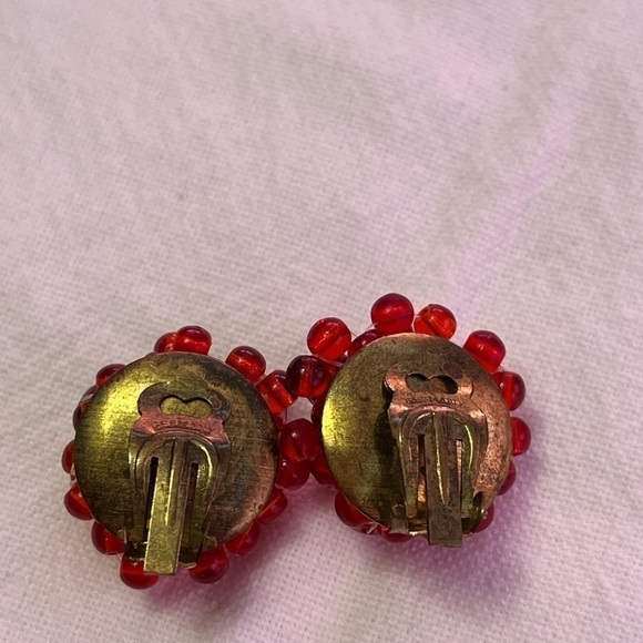 Vintage Clip-on Earring Lot - 4 pairs - Picture 7 of 9